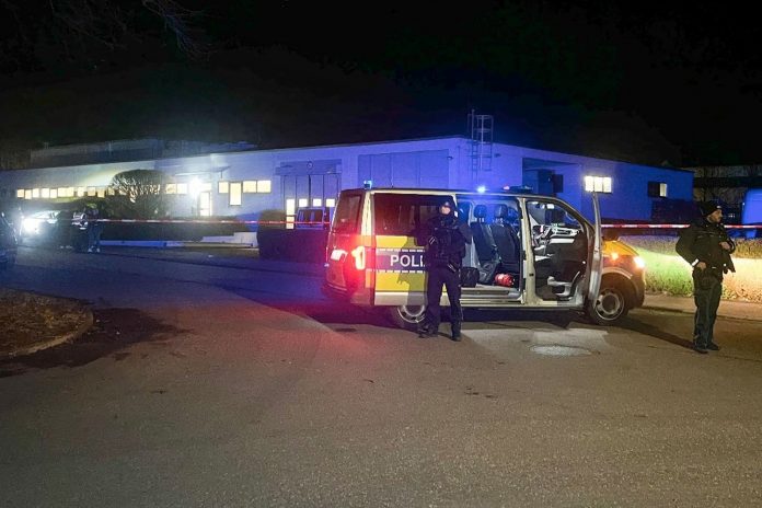 Foto: Desquiciado entra a repartir balas a empresa alemana y mata a 2 /Cortesía Foto: Desquiciado entra a repartir balas a empresa alemana y mata a 2 /Cortesía