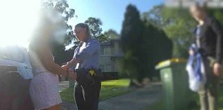 Foto: Bloguera de Australia tortura a una niña de 1 año /Cortesía