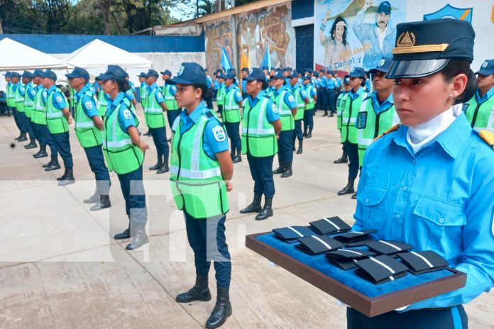Foto: Foto:  graduación del segundo curso básico de la Policía Nacional/TN8 Foto: Foto: graduación del segundo curso básico de la Policía Nacional/TN8