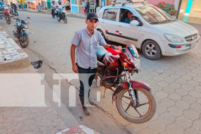 Foto:En menos de 24 horas, la Policía Nacional recuperó una motocicleta robada en San Juan del Río Coco. ¡Gran trabajo de los agentes! /TN8 Foto:En menos de 24 horas, la Policía Nacional recuperó una motocicleta robada en San Juan del Río Coco. ¡Gran trabajo de los agentes! /TN8