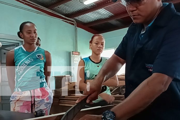 Foto: Centro Tecnológico de Bluefields abrió sus puertas para que jóvenes y población general conocieran las 21 carreras técnicas/TN8 Foto: Centro Tecnológico de Bluefields abrió sus puertas para que jóvenes y población general conocieran las 21 carreras técnicas/TN8