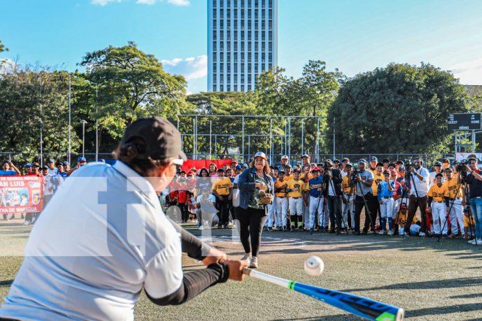 4 Foto: Managua abre inscripciones para su Academia de Béisbol gratuitamente/TN8