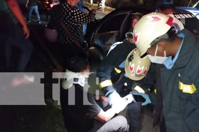 Foto: Semovientes en la vía causan accidente en la carretera Granada-Masaya/TN8 Foto: Semovientes en la vía causan accidente en la carretera Granada-Masaya/TN8