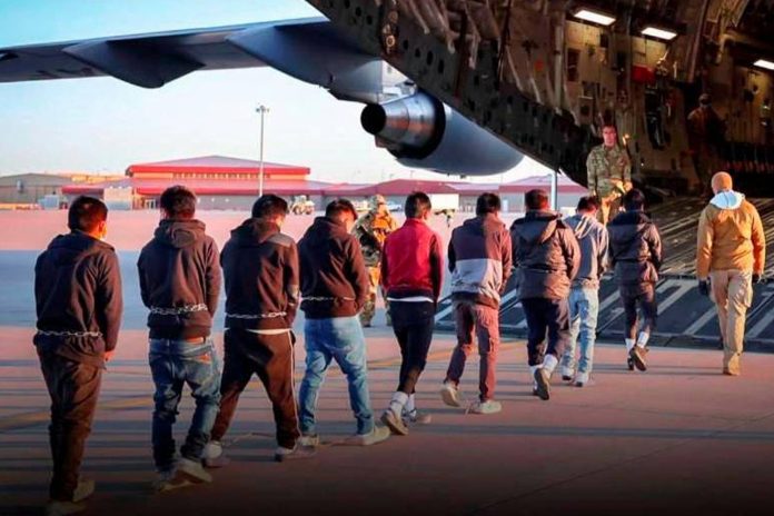 Foto: Indocumentados detenidos en EE.UU. son