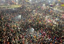 Terror en la India: 30 personas mueren aplastadas durante un peregrinaje Foto: 30 muertos en una estampida en un peregrinaje en India /Coretsía