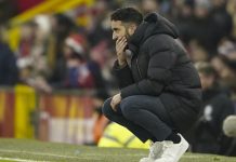 United sufre nueva recaída, Tottenham agrava su crisis United y Tottenham agravan crisis