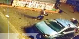 Foto: Roban cajillas de gaseosas en un tramo de un mercado de Managua / TN8
