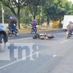 Foto: Accidente con joven lesionada en Carretera Norte, Managua / TN8