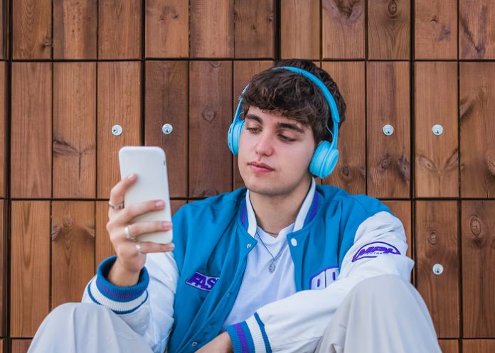 Foto: ¿Qué dice tu signo zodiacal sobre tu playlist? /cortesía