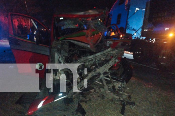 Foto: Tragedia en la Carretera Nueva a León, deja como saldo a tres muertos y doce heridos/TN8