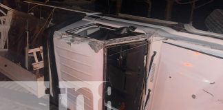 Foto: Vuelco de camioneta deja dos lesionados en carretera a Comalapa, Chontales/TN8
