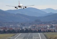 Aparatoso accidente aéreo en Estados Unidos deja al menos un muerto Foto: Accidente aéreo en Estados Unidos /cortesía