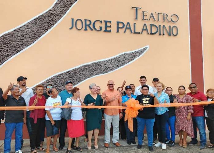Foto: Inauguran el Teatro Municipal Jorge Paladino en Chinandega en honor a Sandino / Cortesía