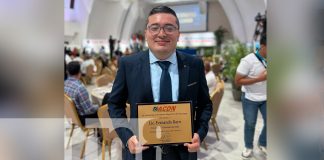 Foto: Fernando Rayo es reconocido como el mejor cronista deportivo del año 2024/TN8