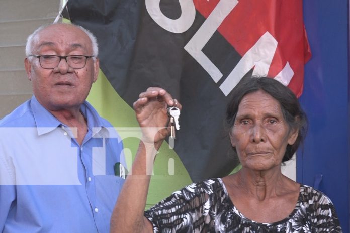 Foto: Familias de Nandaime reciben casita digna /TN8 Foto: Familias de Nandaime reciben casita digna /TN8