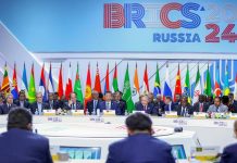 Trump amenaza al BRICS si desafian el dólar: «está muerto» Foto: Trump amenaza de nuevo al BRICS si "juegan con el dólar"/Cortesía