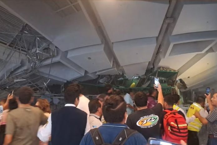 Foto: Derrumbe del techo en un centro comercial en Trujillo, al norte de Perú/Cortesía