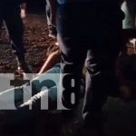 Motociclista pierde el control y se estrella contra señal de tránsito en Nandaime Foto: Accidente en la carretera Granada-Nandaime/TN8