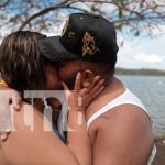 ¡El beso más dulce! Xiloá celebra el Día del Amor y la Amistad con un concurso Foto: Una peculiar actividad se desarrolló en el balneario de Xiloá/TN8