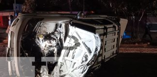 Foto: Velocidad y alcohol: las causas de un aparatoso accidente en La Rafaela Herrera, Managua/TN8