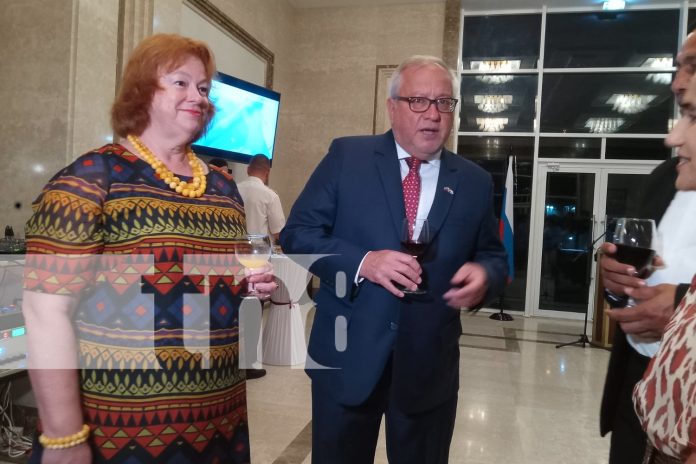 Foto: Embajada de Rusia en Managua rinde homenaje a los defensores de la patria/TN8 Foto: Embajada de Rusia en Managua rinde homenaje a los defensores de la patria/TN8