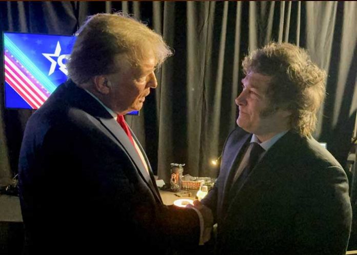 3 Foto: Milei intenta limpiar su imagen con Trump tras escándalo financiero / Cortesía