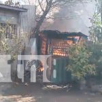 Incendio devora vivienda en Managua tras quema de basura en el patio Foto: Incendio en una vivienda de Managua/TN8