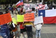 Chile pospone desalojo que afectaría a 11,000 personas