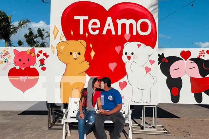Foto: Granada celebra el día del amor y la amistad /TN8 Foto: Granada celebra el día del amor y la amistad /TN8