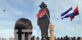 Foto: Tributo a Sandino con consignas revolucionarias /TN8