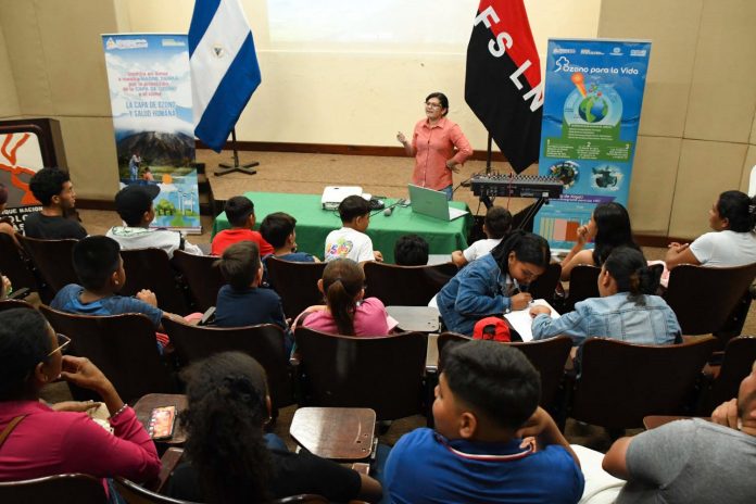 Foto: MARENA, organizó el cine foro “Protejamos la Capa de Ozono”/Cortesía