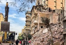 Caos y luto en El Cairo: Derrumbe de edificio deja 10 muertos y 8 heridos Foto: Diez muertos en el derrumbe de un edificio en El Cairo /Cortesía