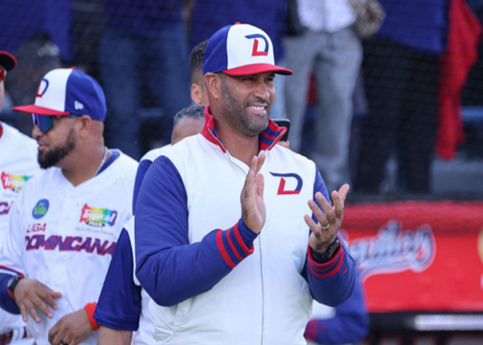 Albert Pujols Albert Pujols al frente para el Clásico Mundial de Beisbol