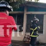 Fuego consume el 75% de una vivienda en Ciudad Jardín
