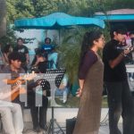 Estudiantes del Centro Tecnológico José Coronel Urtecho rinden homenaje a Rubén Darío