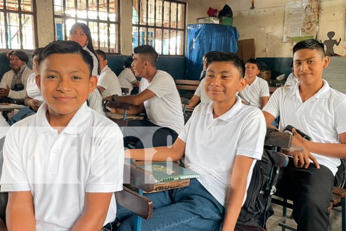 Foto: Educación secundaria a distancia en La Concepción, Masaya/TN8 Foto: Educación secundaria a distancia en La Concepción, Masaya/TN8