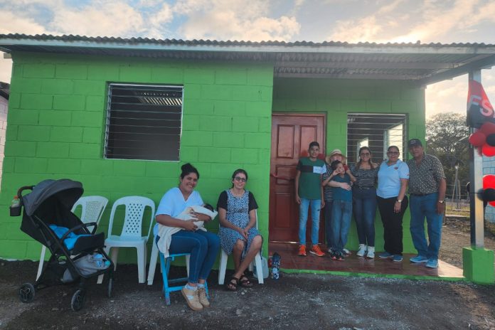 Foto: San Juan del Sur celebra la entrega de 10 viviendas del programa Bismarck Martínez/Cortesía