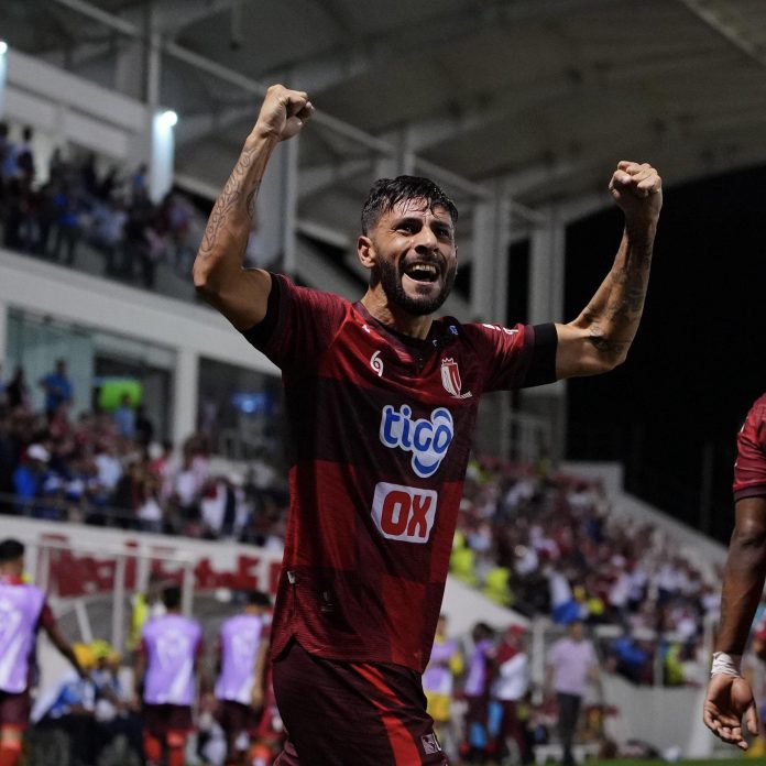 Real Estelí Real Estelí derrota a Tigres