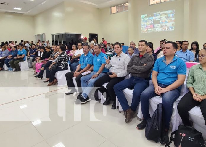 Foto: Reunión con docentes de Nicaragua para el fortalecimiento educativo / TN8