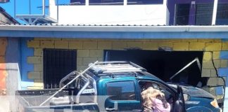 Foto: Fuerte colisión de camioneta contra una vivienda en Jinotega / TN8