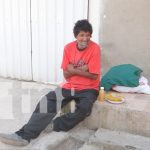 ¿Dónde está su familia? Desamparado y olvidado en las calles de Estelí Foto: Desamparado Espera a su Familia en Estelí/TN8