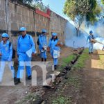 Abrí la puerta de tu casa y dejá entrar a los brigadistas del MINSA en Managua Foto: Fumigación en el barrio Domitila Lugo, Managua / TN8