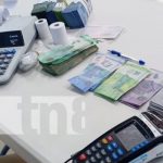 Trabajadores de la educación celebran pago oportuno de su salario Foto: Pago de salario para trabajadores del MINED Nicaragua / TN8