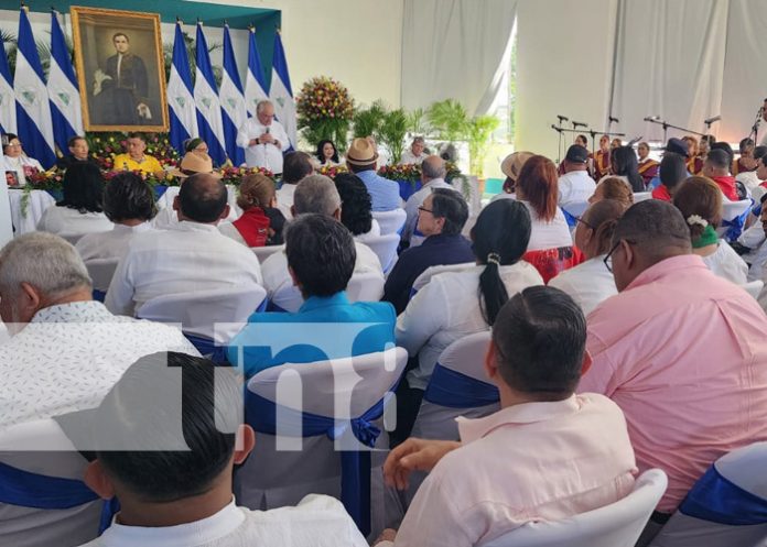 Foto: Homenaje a Rubén Darío desde León / TN8 Foto: Homenaje a Rubén Darío desde León / TN8