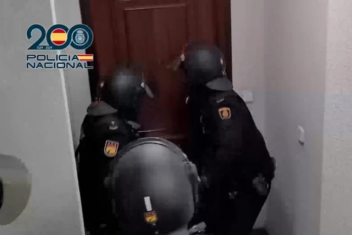 Foto: El Rostro Oscuro de una Red Criminal en España/cortesía