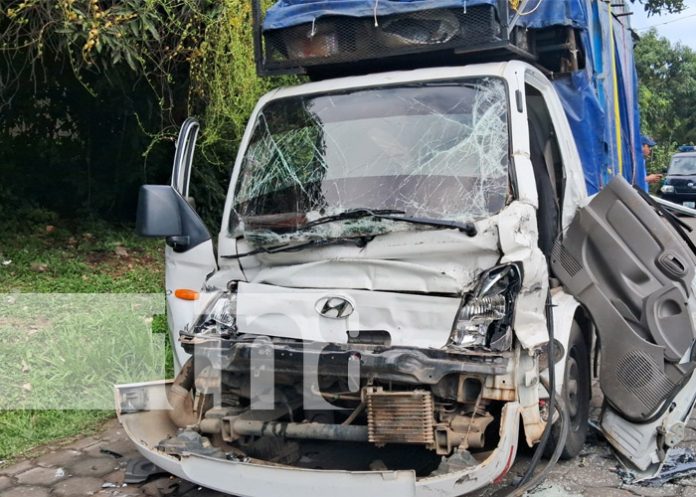 Foto: Aparatoso accidente en San Ramón, Matagalpa / TN8 Foto: Aparatoso accidente en San Ramón, Matagalpa / TN8