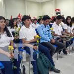 Estudiantes y docentes rindieron homenaje a Sandino en su 91 aniversario Foto: Centros tecnológicos realizan homenaje a Sandino / TN8