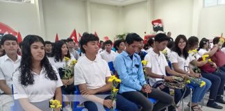 Foto: Centros tecnológicos realizan homenaje a Sandino / TN8