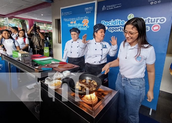 Foto: Arrancan clases de educación técnica en Centro de Hotelería y Turismo / TN8