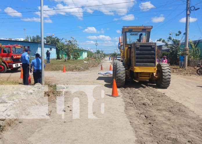 Foto: Muerte trágica de una señora en Managua con una maquinaria de aplanar calles / TN8 Foto: Muerte trágica de una señora en Managua con una maquinaria de aplanar calles / TN8